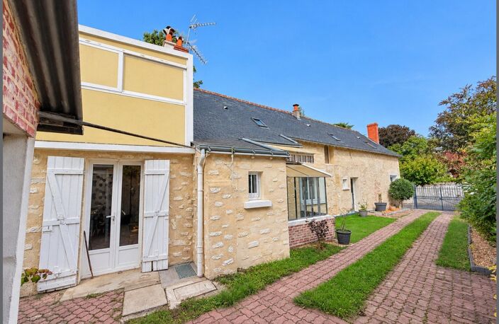 Maison de charme de 165 m² avec 6 chambres, garage et dépendance — photo 2