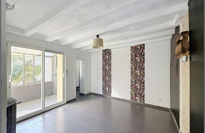 Maison de charme de 165 m² avec 6 chambres, garage et dépendance — photo 3