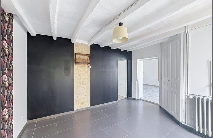 Maison de charme de 165 m² avec 6 chambres, garage et dépendance — photo 4