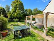 Niort- Le charme d'une maison avec jardin dans un quartier proche de la ville — photo 3