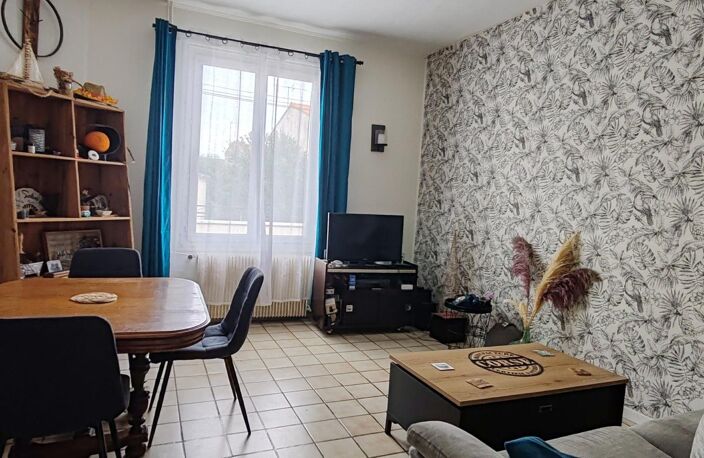 Niort- Le charme d'une maison avec jardin dans un quartier proche de la ville — photo 4