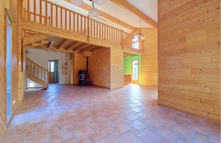 Maison familiale en ossature bois avec grand terrain à Meyrié — photo 2