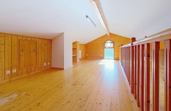 Maison familiale en ossature bois avec grand terrain à Meyrié — photo 5