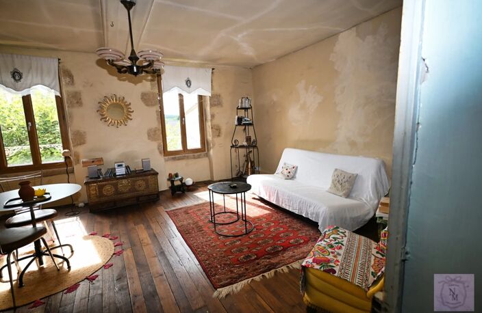 À vendre : maison de caractère à Saint-Honoré-les-Bains — photo 3
