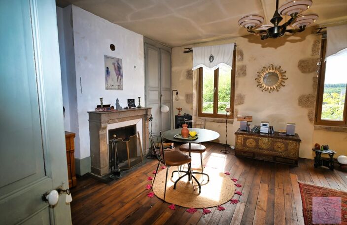 À vendre : maison de caractère à Saint-Honoré-les-Bains — photo 4