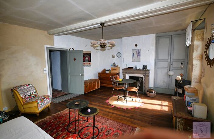 À vendre : maison de caractère à Saint-Honoré-les-Bains — photo 5