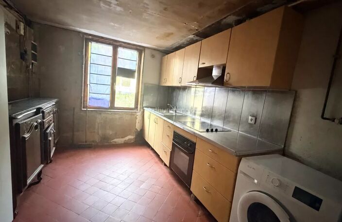 Vaires-sur-Marne, limite Brou — Maison à rénover avec combles et garage de 80 m² — photo 4