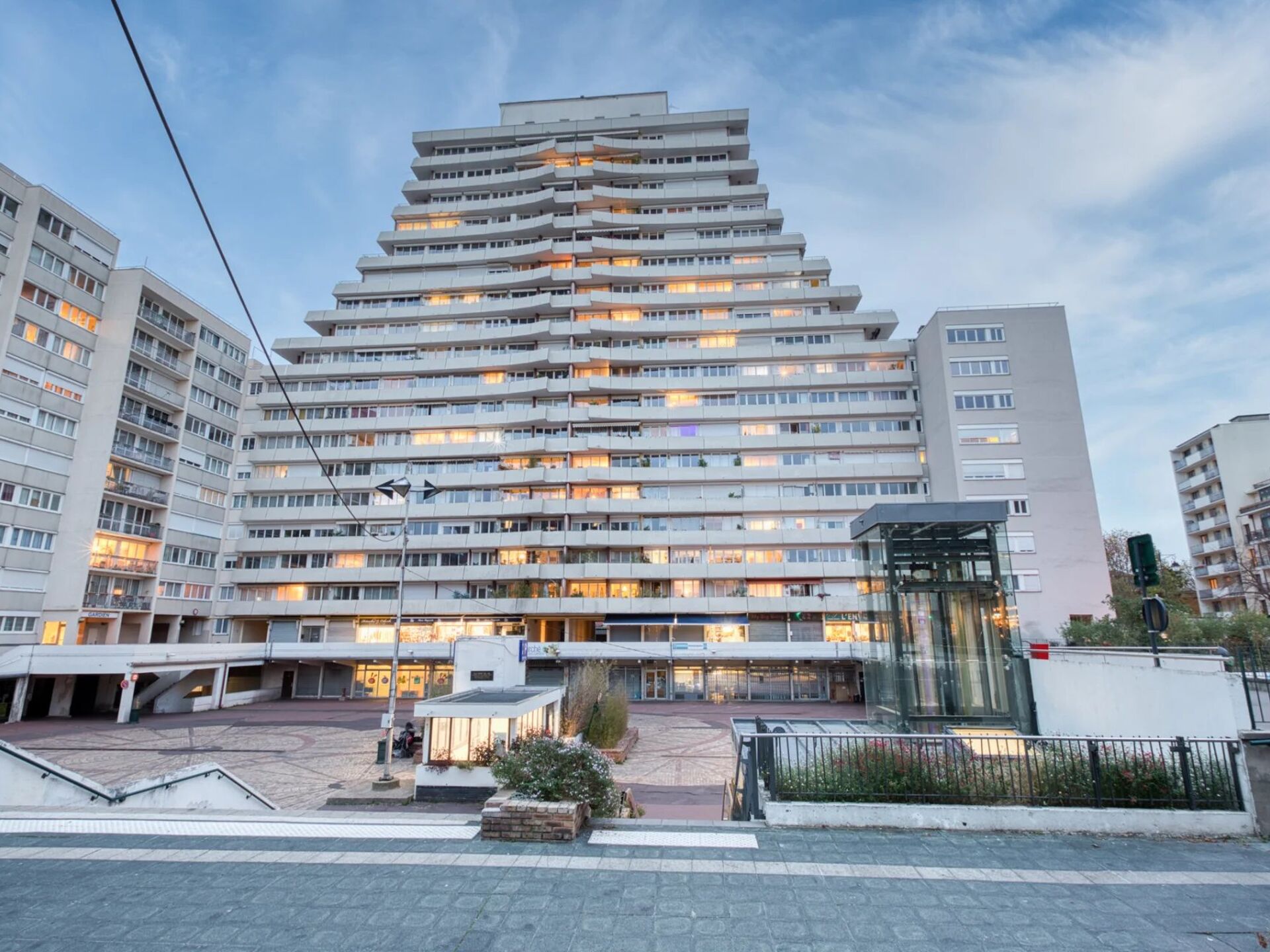 Appartement 4 pièces 77 m² · à Colombes · 77 m² · 340 000 €