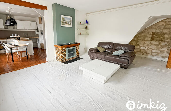 RARE - Maison divisée en 2 appartements — photo 2