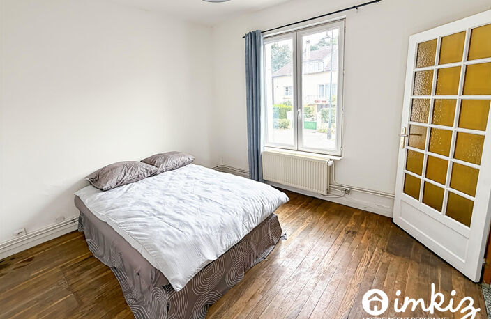 RARE - Maison divisée en 2 appartements — photo 3