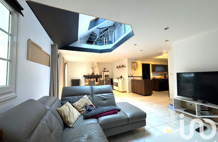 Vente Maison/villa 5 pièces — photo 2
