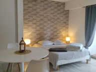 GRÉOUX-LES-BAINS   STUDIO MEUBLÉ DE 27 M2 AVEC BALCON ET PAR — photo 4