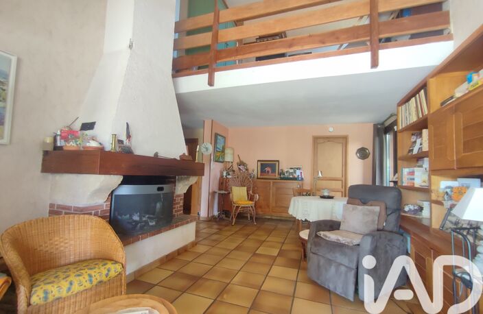 Vente Maison/villa 7 pièces — photo 2