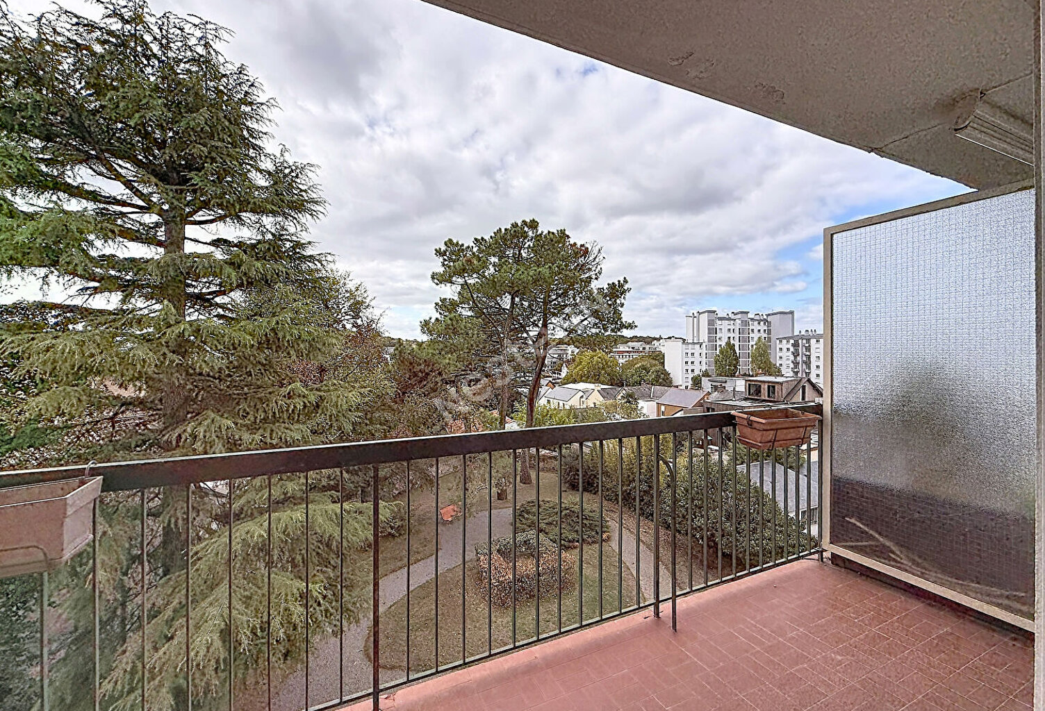 Nantes Saint-Donatien - Appartement 2 pièces, balcon, parking et cave — photo 1