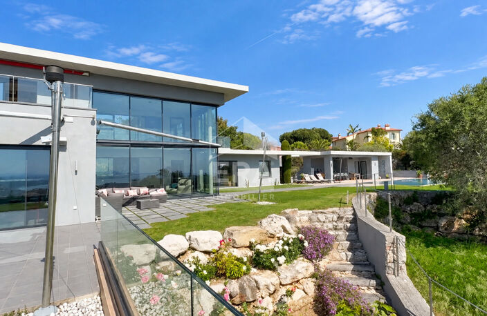 NICE EST - VINAIGRIER / COL DE VILLEFRANCHE-SUR-MER : VILLA D'ARCHITECTE D'EXCEPTION AVEC VUE MER PANORAMIQUE VILLE ET MER — photo 2