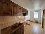 COSNE CENTRE APPARTEMENT T1 avec balcon, garage et cave. — photo 2
