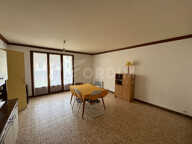 COSNE CENTRE APPARTEMENT T1 avec balcon, garage et cave. — photo 3