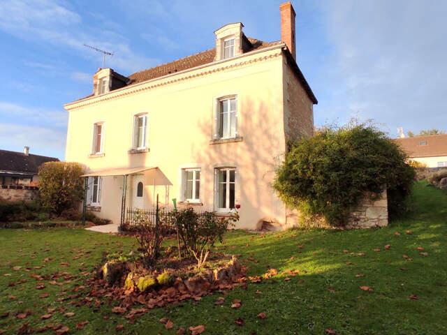 BELLE MAISON ANCIENNE DE CENTRE BOURG — photo du bien