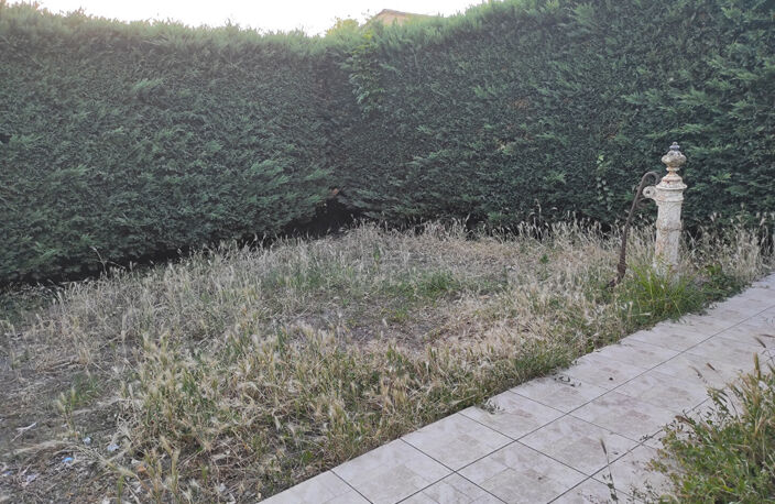A vendre maison avec garages et jardin à Pomerol — photo 2
