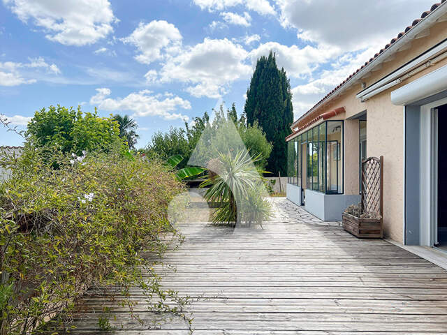 Maison Saintes 5 pièces 100 m2 — photo du bien