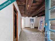 Maison en pierre à rénover entièrement — photo 3