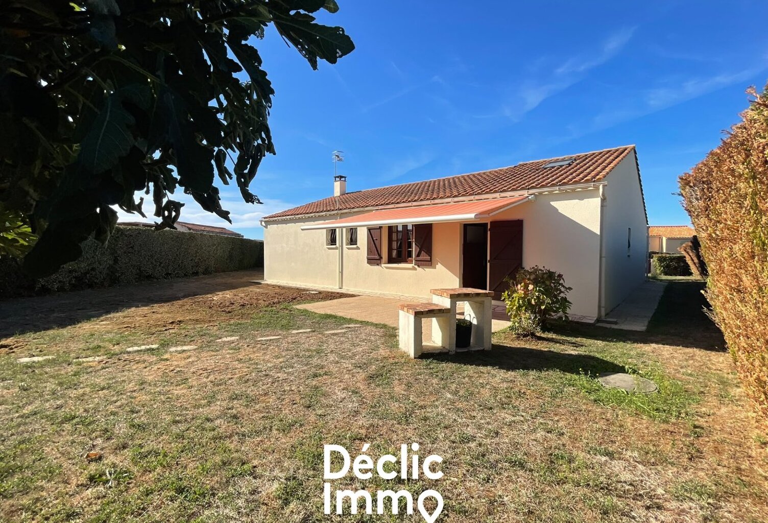 Maison à vendre à Angles  À 15 minutes des plages de La Tranche-sur-mer et de Longeville-sur-mer — photo 1