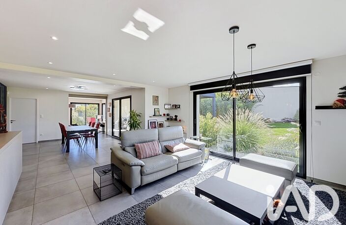 Vente Maison/villa 8 pièces — photo 4
