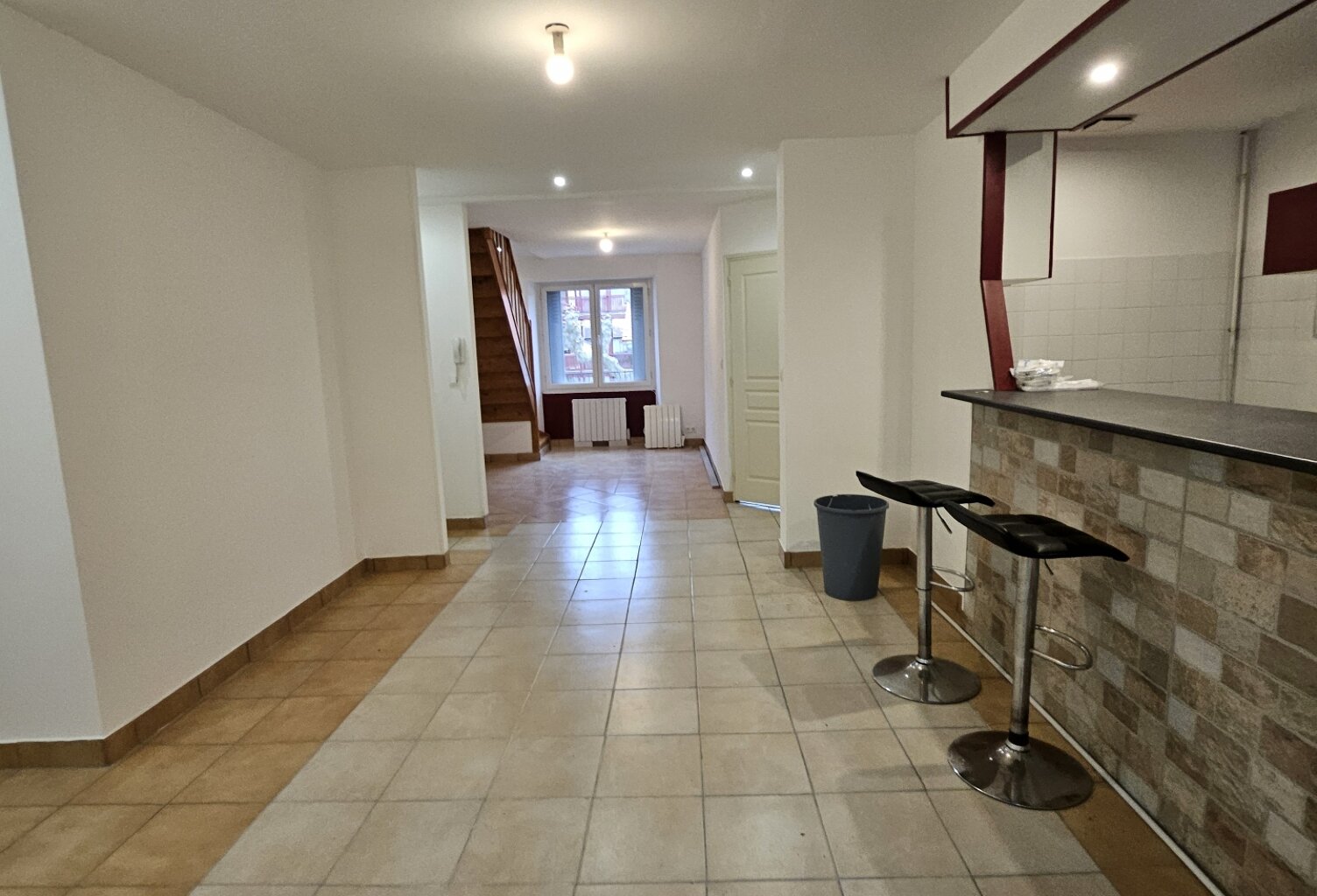 Location Appartement 4 pièces — photo 1