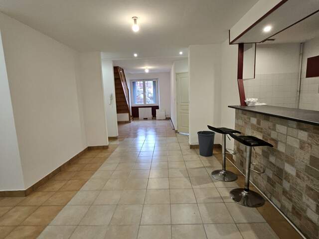 Location Appartement 4 pièces — photo du bien