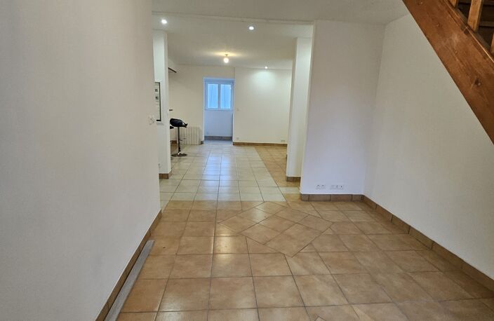 Location Appartement 4 pièces — photo 4