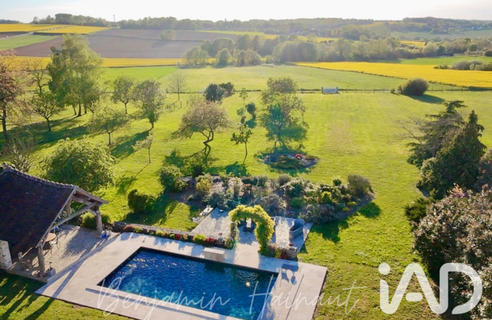 Vente Maison/villa 10 pièces — photo 2