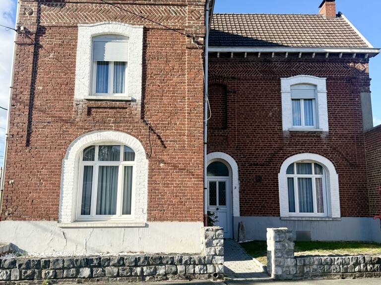 Vente Maison/villa 8 pièces — photo 1