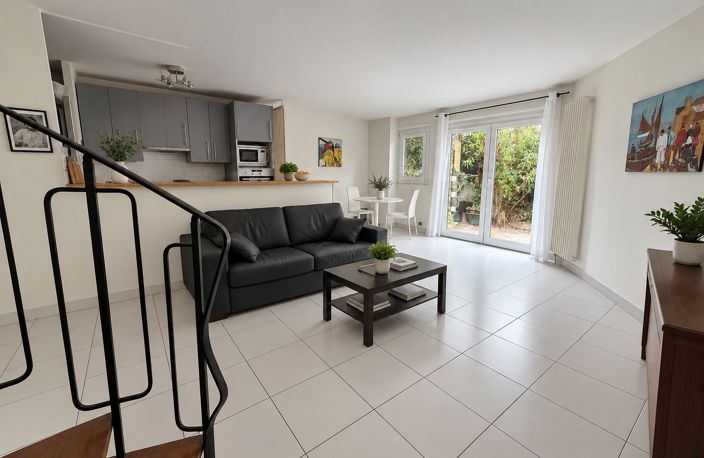 HYPER CENTRE-VILLE, DUPLEX AVEC UN EXTERIEUR DE 42M2 ET GARA — photo 3