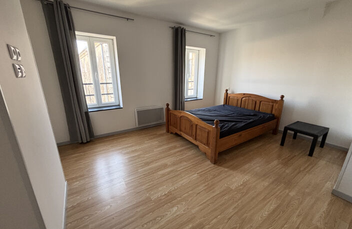 À LOUER T3 EN DUPLEX MEUBLÉ — photo 3