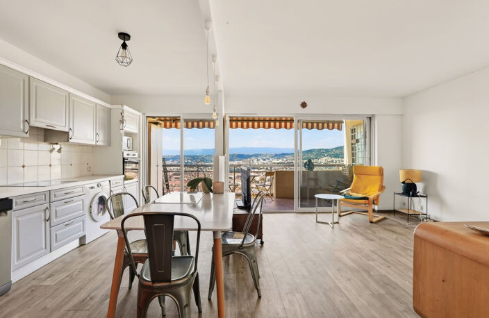 NICE Mont Boron / Col Villefranche : Appartement 3 Pieces 81m2 Terrasse Vue Panoramique Cave Standing option P — photo 3
