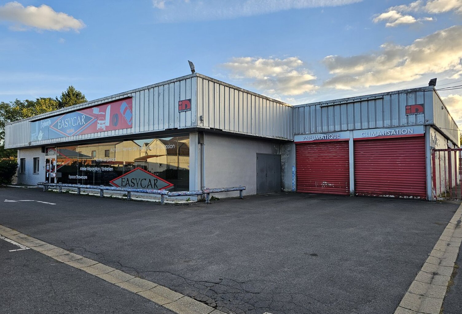Local commercial — photo 1