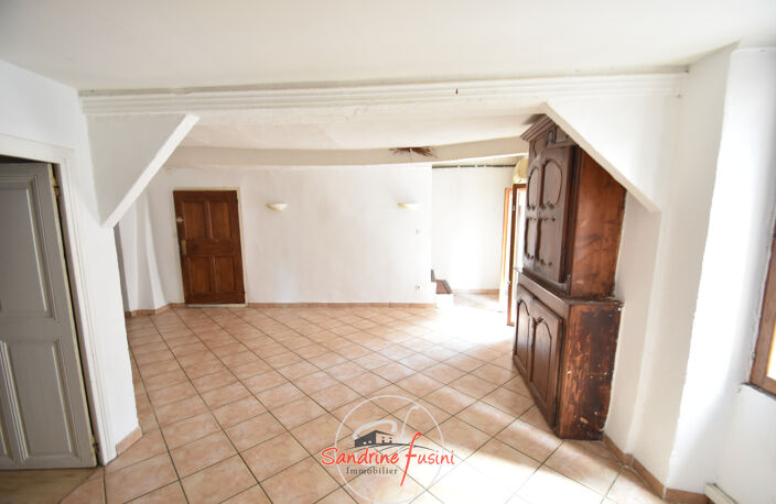 Dans MAISON DE VILLAGE - APPARTEMENT 4P EN DUPLEX — photo 3