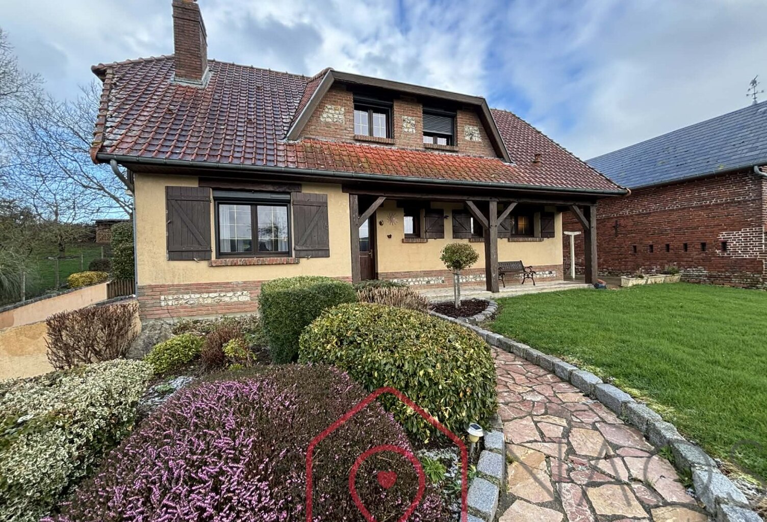 Charmant pavillon familial avec vie de plain-pied  — photo 1