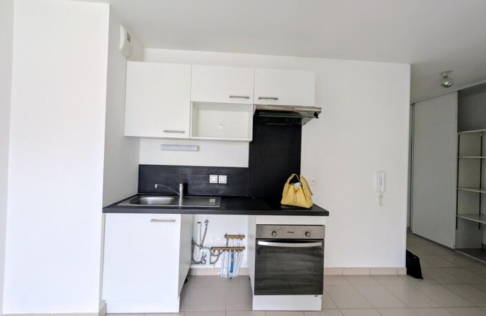 Appartement 53.18m²  2 chambres  Cellier  Stationnement — photo 3