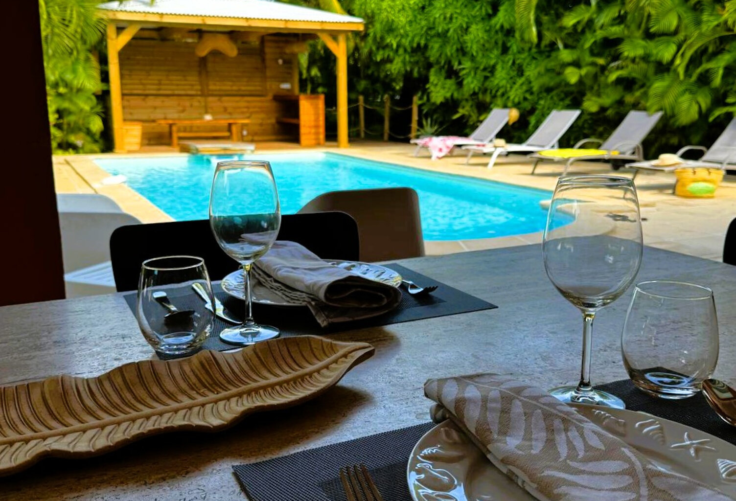 SAINT-FRANÇOIS   VILLA DE CHARME AVEC PISCINE, JACUZZI ET EX — photo 1
