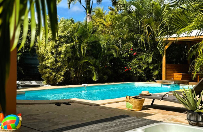 SAINT-FRANÇOIS   VILLA DE CHARME AVEC PISCINE, JACUZZI ET EX — photo 3