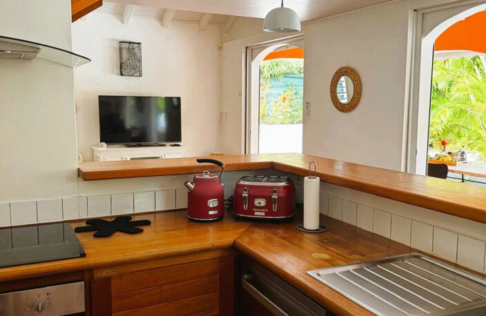 SAINT-FRANÇOIS   VILLA DE CHARME AVEC PISCINE, JACUZZI ET EX — photo 4
