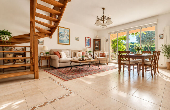 Maison 4 pièces - 109 m²  -  CROIX d'ARGENT — photo 2