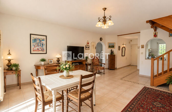 Maison 4 pièces - 109 m²  -  CROIX d'ARGENT — photo 3