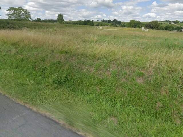 Terrain à bâtir à Lapouyade (33620) — photo du bien