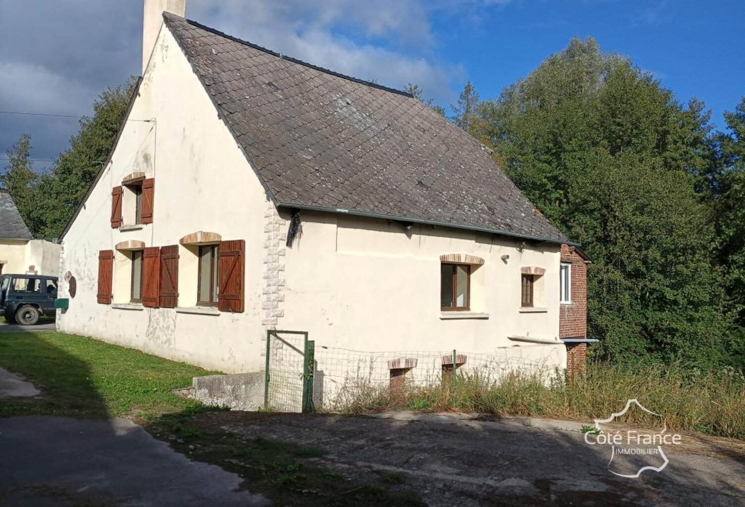 AISNE (02) - FRANQUEVILLE - Ancien moulin en bordure de ruis — photo 1