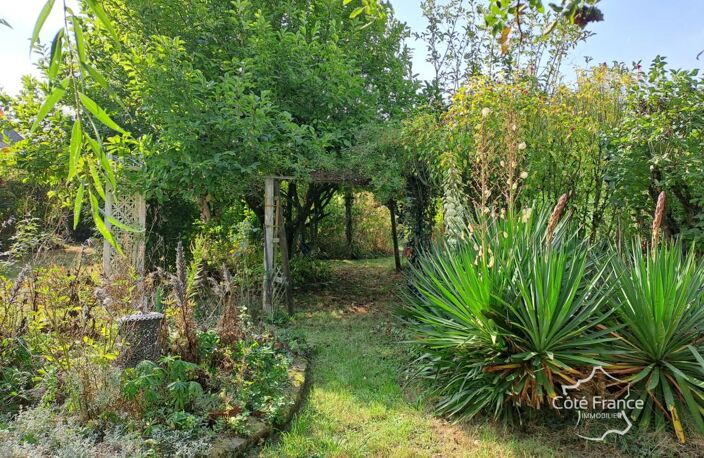 Mennevret (02) -- Belle maison de charme au calme absolu, en — photo 3