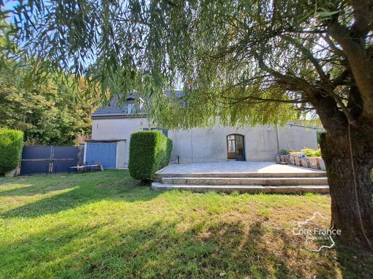 Mennevret (02) -- Belle maison de charme au calme absolu, en — photo 1