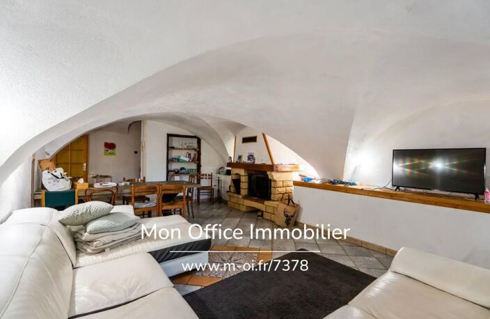 Référence : 7378-SCN - Maison de 500 m2 avec 4 appartements au Val des Près — photo 3