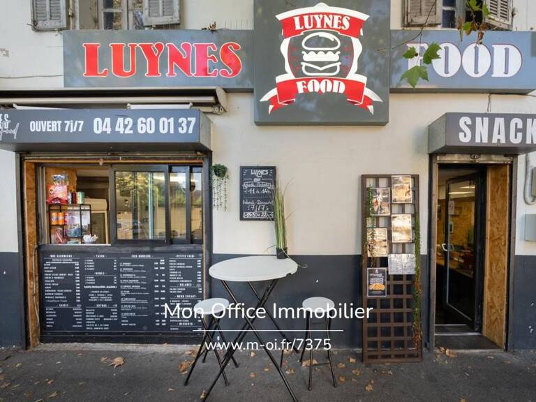 Référence : 7375-LLI - FONDS DE COMMERCE RESTAURATION RAPIDE À LUYNES – EMPLACEMENT HYPER VISIBLE + CLIENTÈLE SCOLAIRE — photo 1